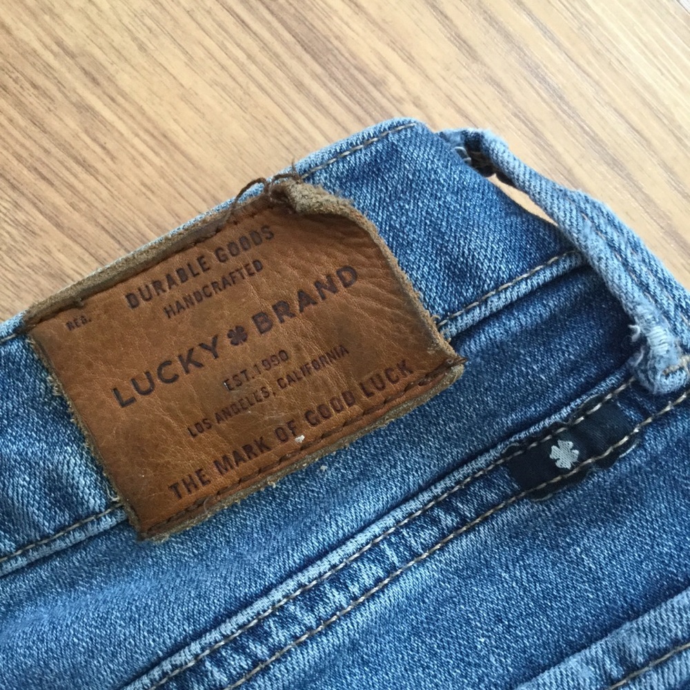 Lucky Brand Lolita Skinny Chew Hem Distressed EUC - Picture 5 of 13